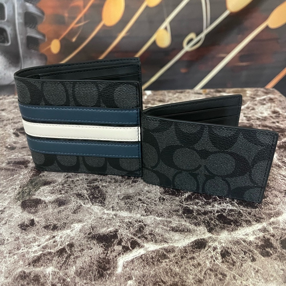 Coach Man‘s wallet